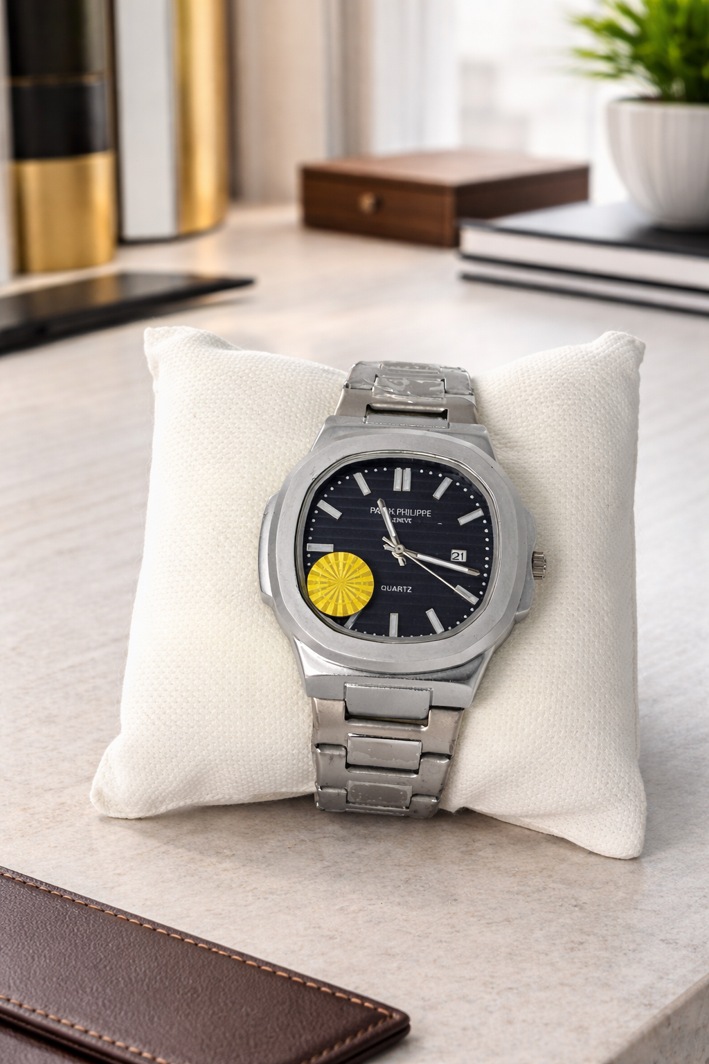 Premium Men’s Watch – Elegant Design with Precision Movement