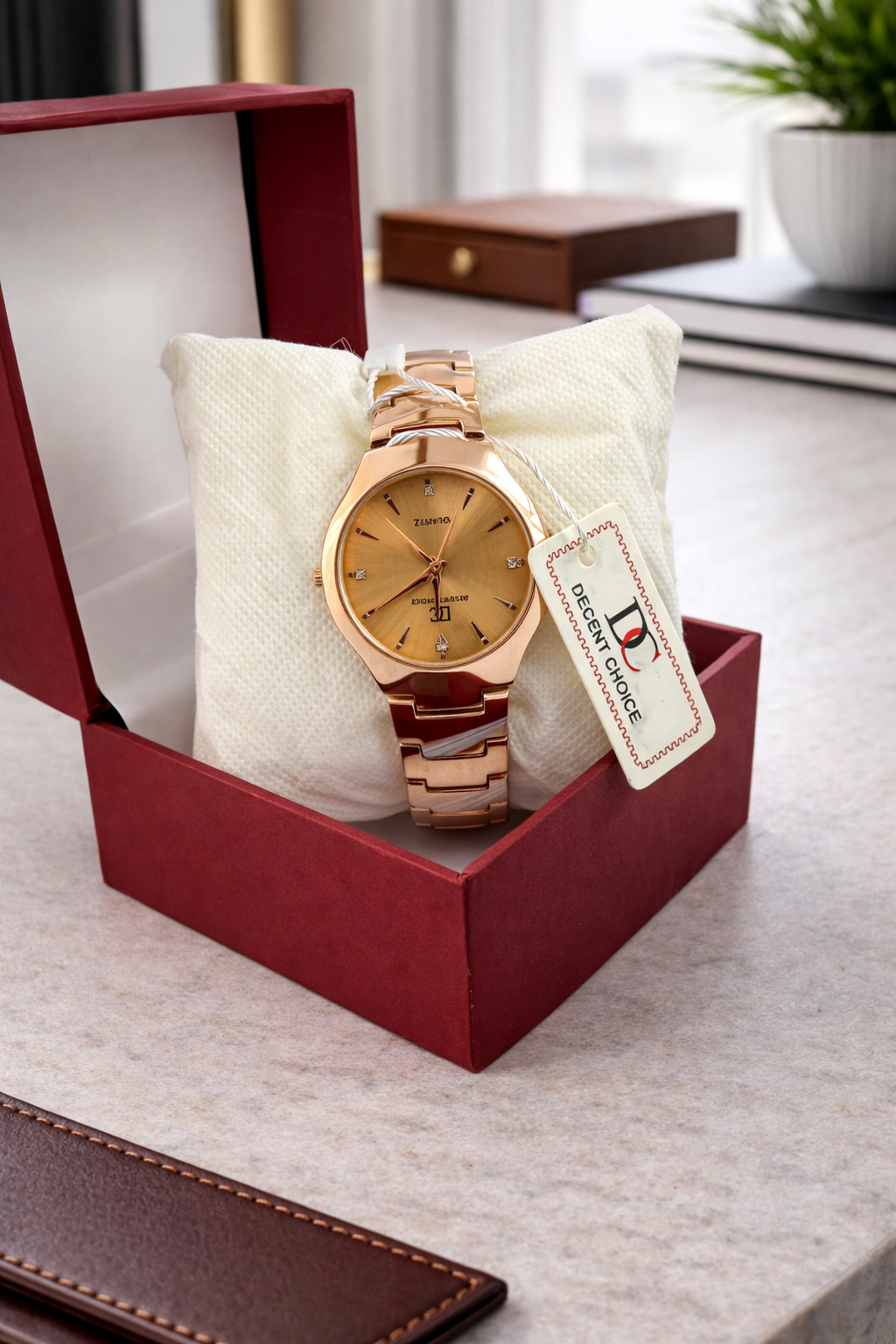 Gold Elegance Women’s Quartz Watch – Minimalist Luxury Design