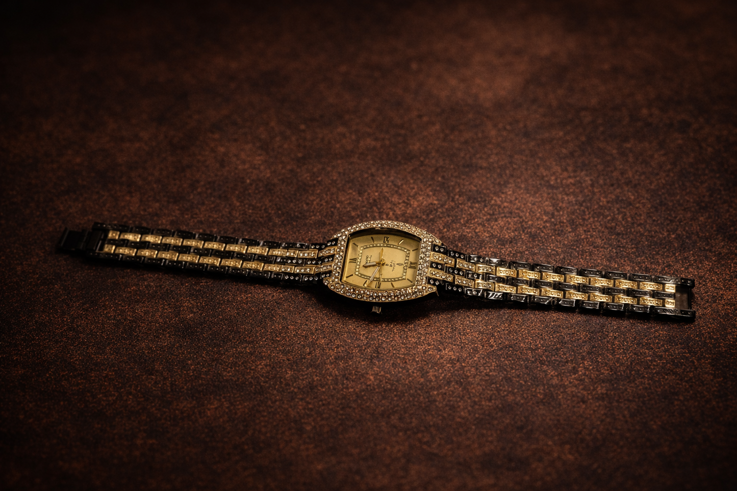 Women’s Luxury Bracelet Watch – Elegant Rose Gold Design